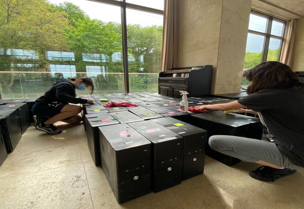 166 de copii din satele vasluiene vor avea din luna iunie propriul calculator, printr-o donaţie de 100.000 de euro