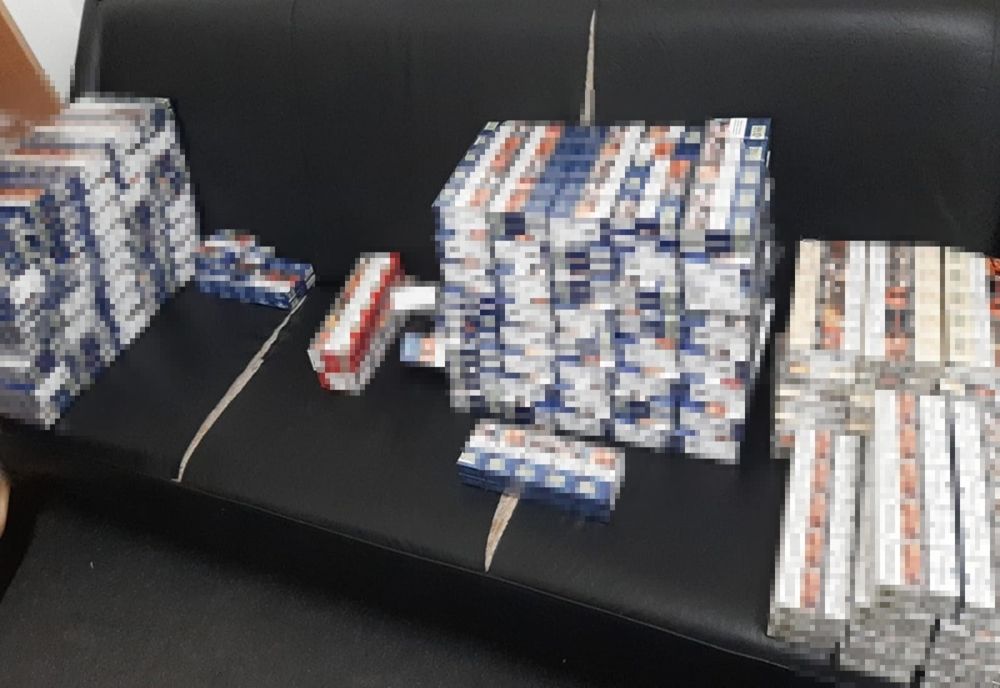 Țigări de contrabandă, descoperite la Albița 