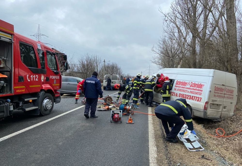 UPDATE. Șapte victime ale accidentului rutier de la Buhăiești, transportate la spital