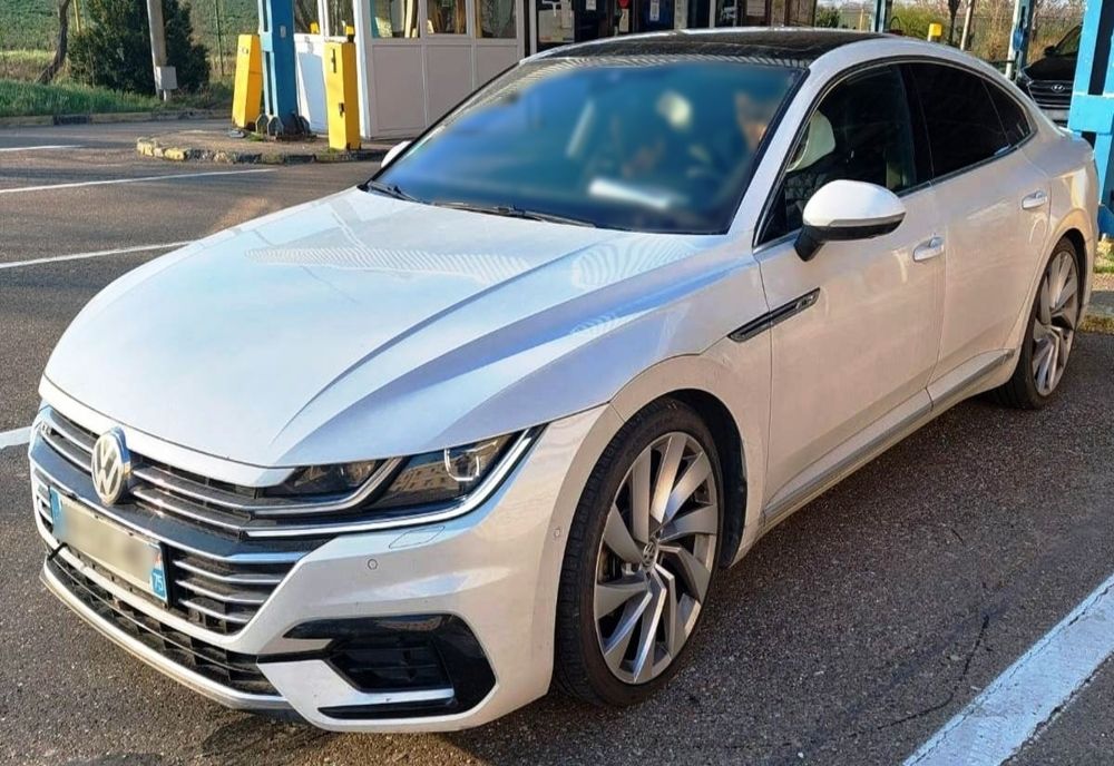 Autoturism în valoare de 35.000 de euro, recuperat de proprietar datorită poliţiştilor de frontieră