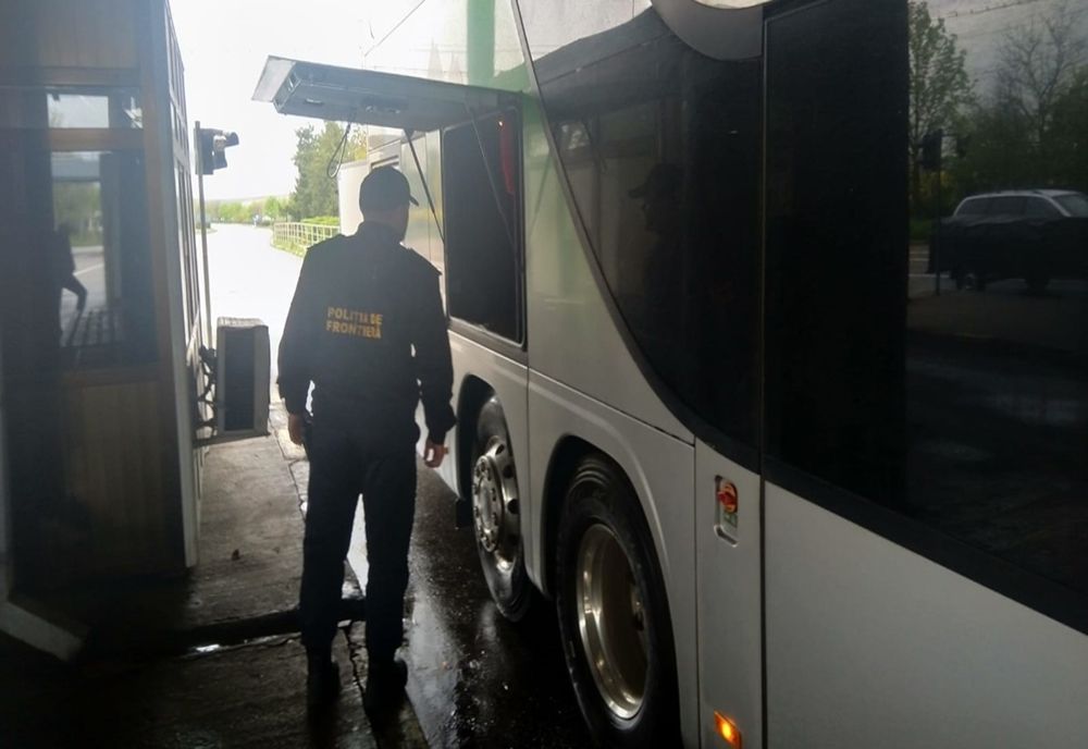 Ţigări de contrabandă cu destinaţia Italia, confiscate la frontieră