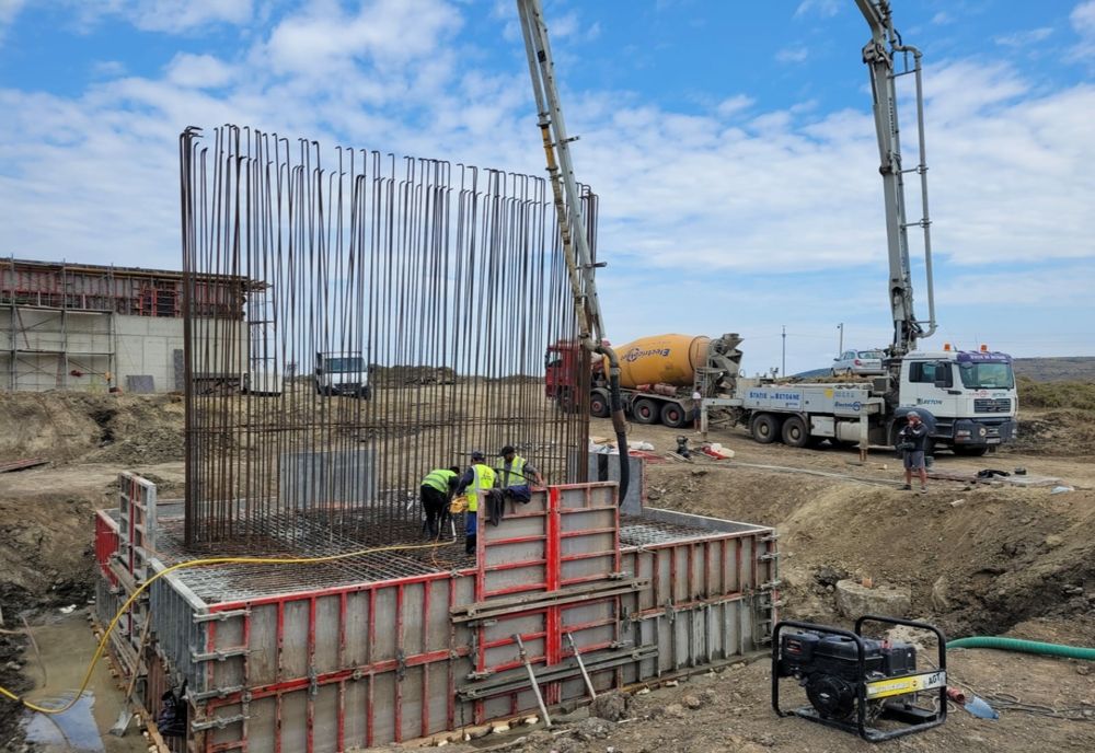 Lucrările la Varianta Ocolitoare a Bârladului au ajuns la aproximativ 43%. Luna Decembrie ar putea veni cu primii kilometri de asfalt