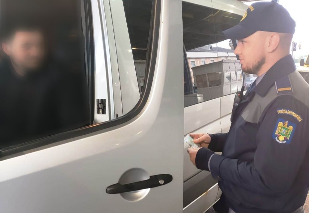 Profesionist doar în fals, s-a ales cu dosar penal 