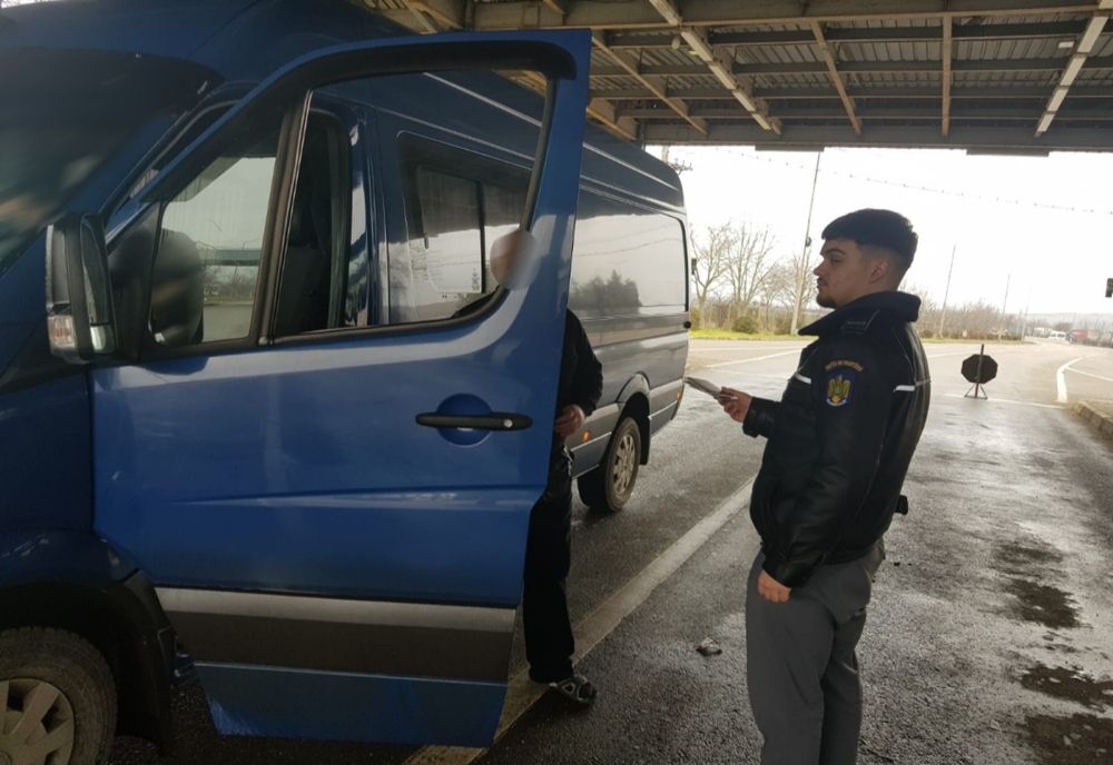 Tânăr cercetat penal pentru prezentarea unui permis fals la controlul de frontieră