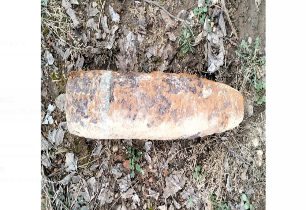 Un bărbat care săpa în gospodărie a dat peste un proiectil exploziv