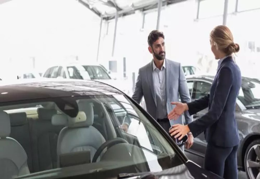 Eugen Tomac: „Din 2035, producția de mașini cu motoare pe combustie internă va fi interzisă. Propunerea Comisiei este mult prea radicală”