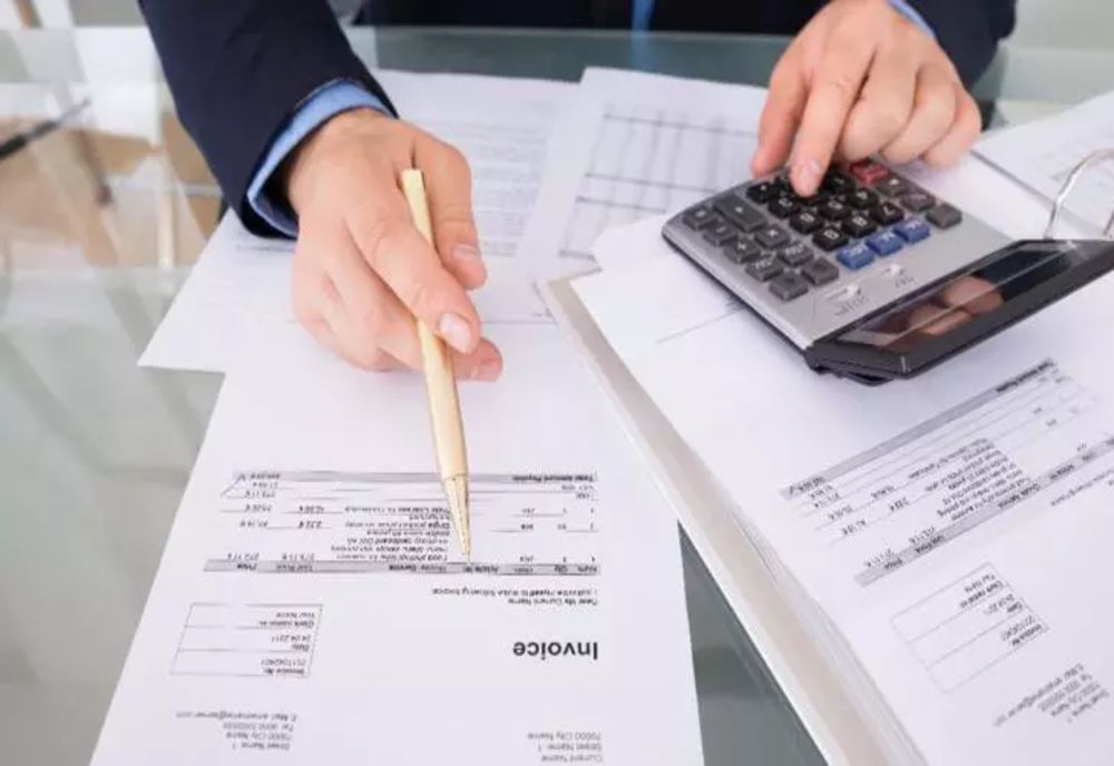 Românii vor primi explicații despre consumul la energie - Ce trebuie să conțină factura