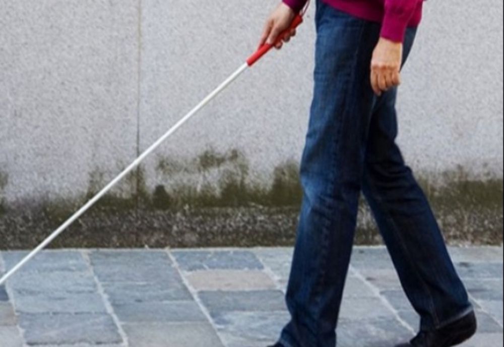 Șefa DGASPC Vaslui și-a "premiat" tatăl cu un certificat de nevăzător pentru a primi indemnizație! Bărbatul, surprins la volan - Caz REVOLTĂTOR