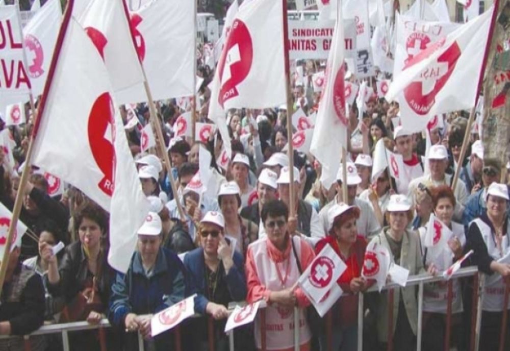 Polițiștii și cadrele sanitare primesc majorirările salariale restante. Cum arată OUG - DOCUMENT