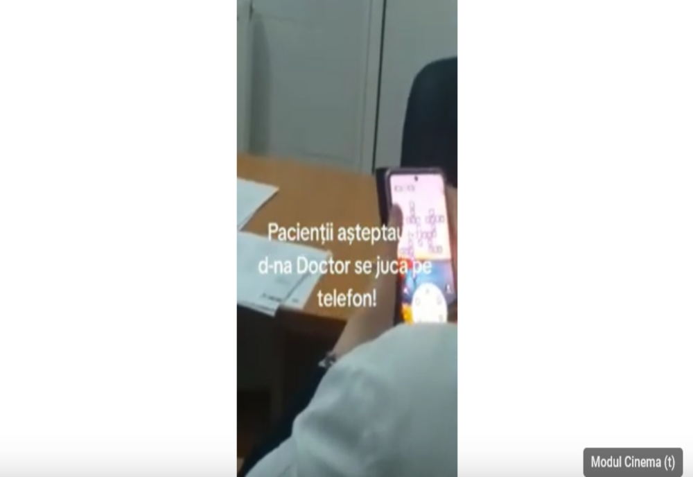REVOLTĂTOR! Pacienții de la Urgențe din Huși, ignorați de o doctoriță care se juca pe telefon! VIDEO
