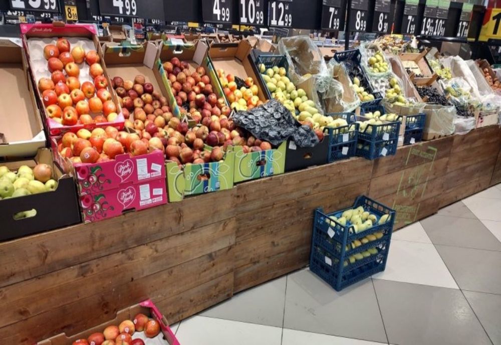 Românii, consternați! Produsele autohtone, mult mai SCUMPE decât cele de import - Ce spun experții