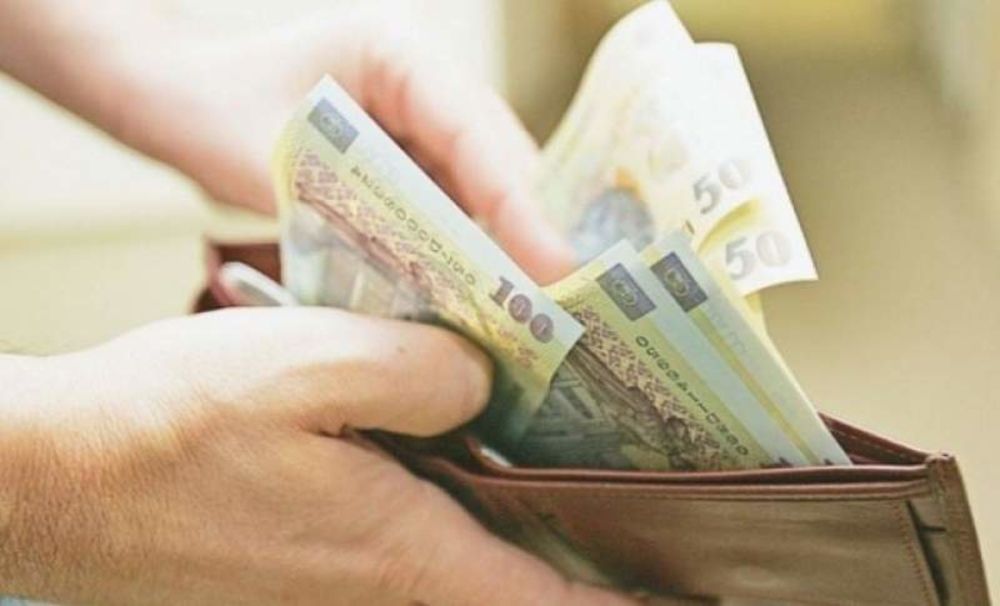 Discuții cruciale pentru salariile românilor în plină austeritate
