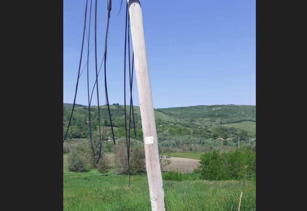 Hoți de cablu, din Voinești, prinși de polițiști. Printre ei și un minor de 15 ani