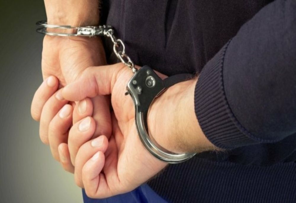 Un fost primar din Vaslui și actual candidat a fost reținut după ce a încercat să mituiască doi polițiști