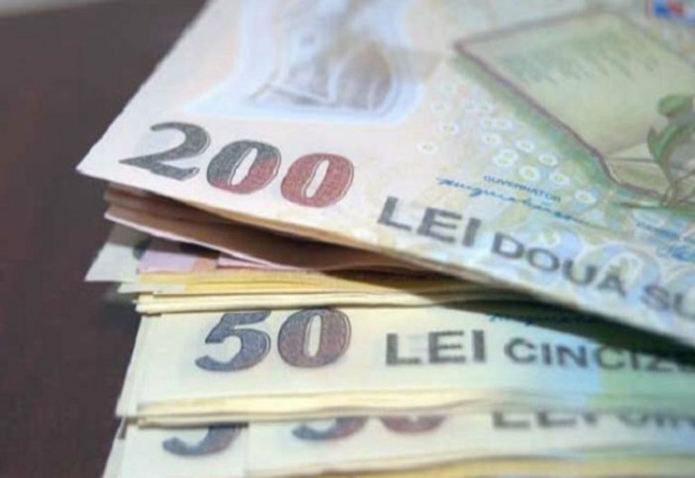 DANIEL DAVID: STUDENȚII VOR PRIMI BURSE DOAR PE PERIOADA CURSURILOR, NU ȘI A VACANȚEI