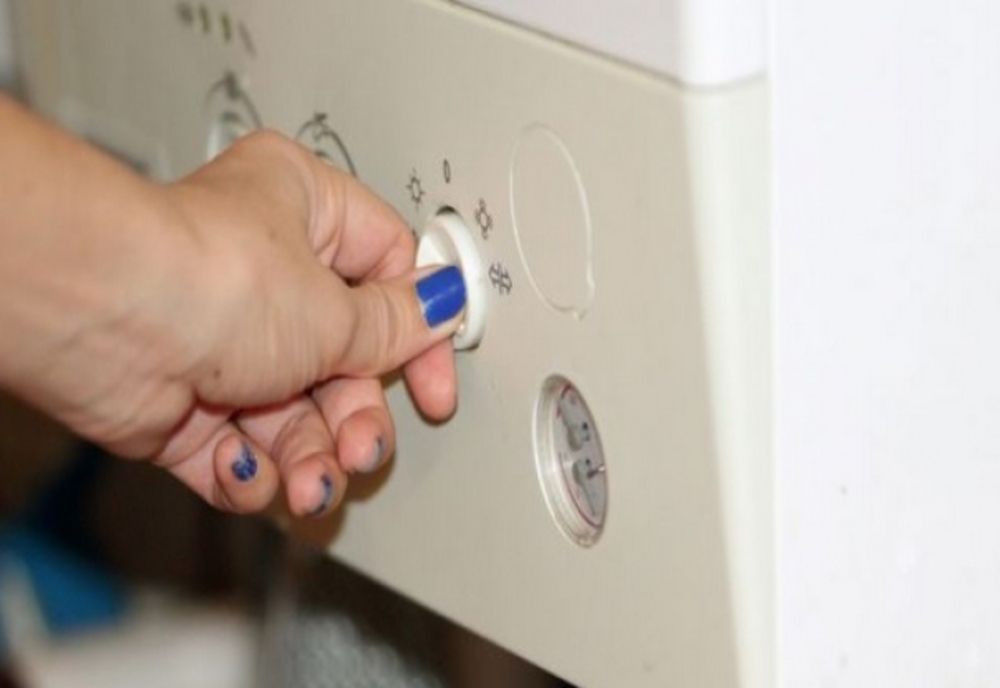 AUTORITĂȚILE ÎNDEAMNĂ POPULAȚIA SĂ NU RECURGĂ LA IMPROVIZAȚII