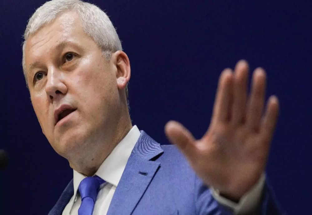 PREMIERUL INTERIMAR CĂTĂLIN PREDOIU: GUVERNUL ROMÂNIEI ÎȘI VA CONTINUA ACTIVITATEA ÎN CONDIȚIILE DE INTERIMAT, AȘA CUM SUNT STABILITE DE CONSTITUȚIE ȘI DE LEGI