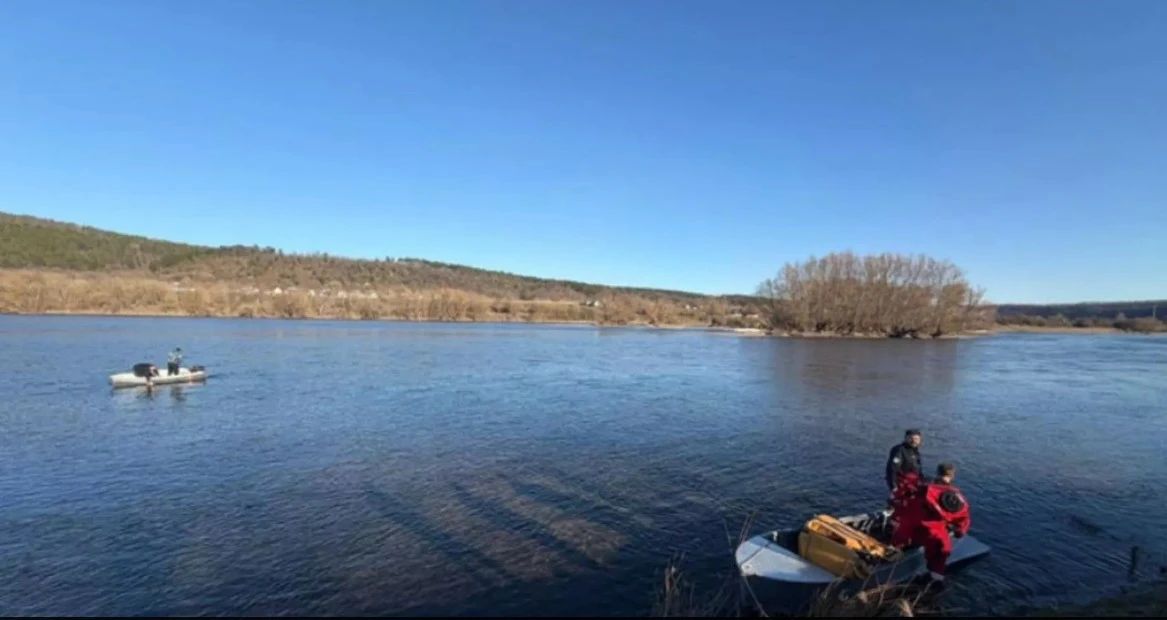 Ajutor de urgență: Iașiul trimite 100.000 de litri de apă potabilă după criza generată de poluarea Nistrului