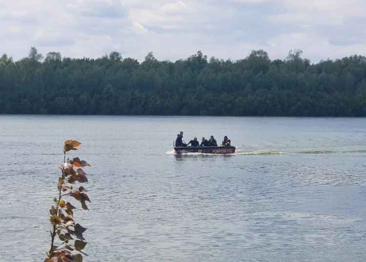 Alertă în Topalu! Intervenție de urgență după ce o persoană ar fi dispărut în lac