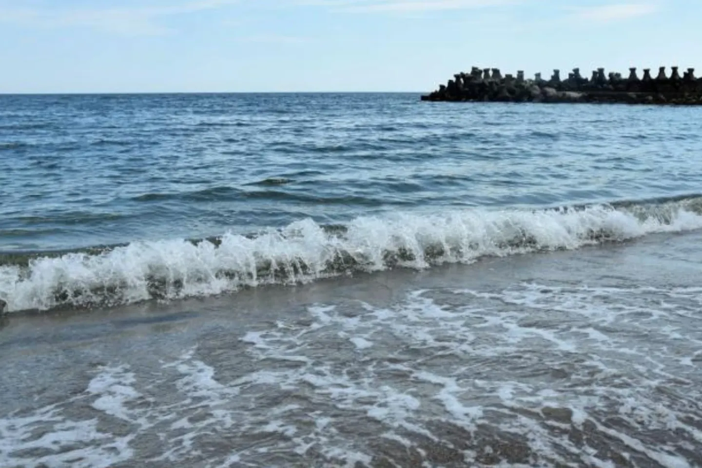 Dronă fără încărcătură explozivă, recuperată din Marea Neagră, în apropierea plajei Modern din Constanța. Precizările MApN