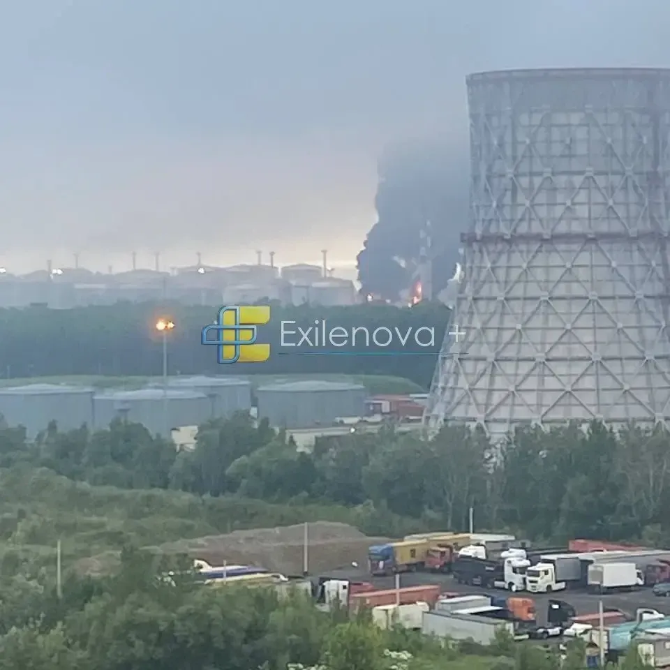 Ucraina a lovit din nou lângă Sankt Petersburg, orașul lui Putin. Fum dens și explozii în zona portului