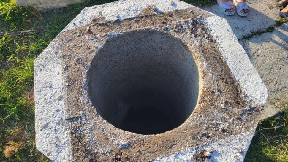 Tragedie în Vaslui. Un bărbat a murit după ce a fost lovit în cap în timp ce curăța o fântână 