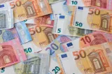 Una dintre cele mai cunoscute bancnote euro va fi retrasă din circulație. Toate celelalte vor avea un nou aspect