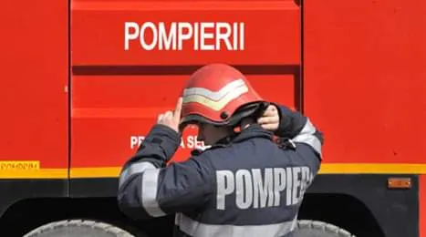 bătrână deblocată din apartament
