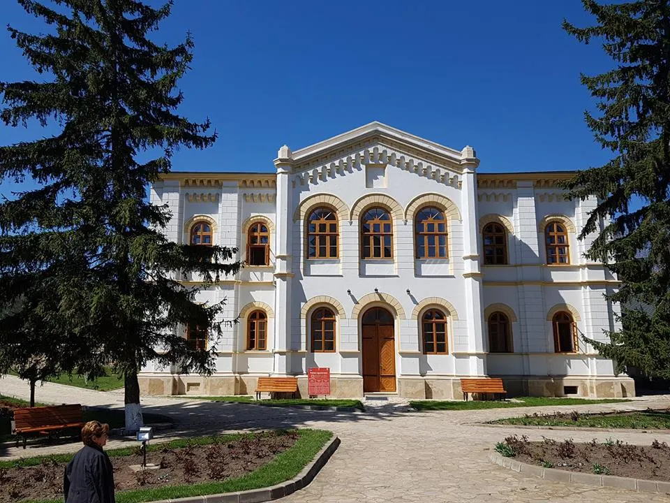 palatul egumenesc