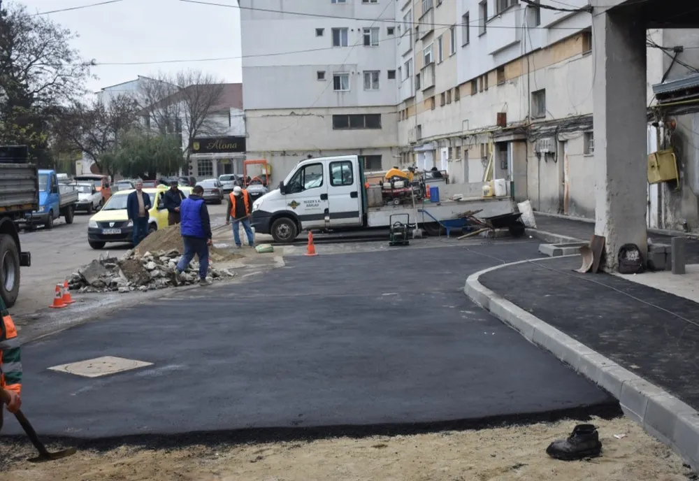 Locuri noi de parcare create prin reamenajarea unor străzi din Bârlad