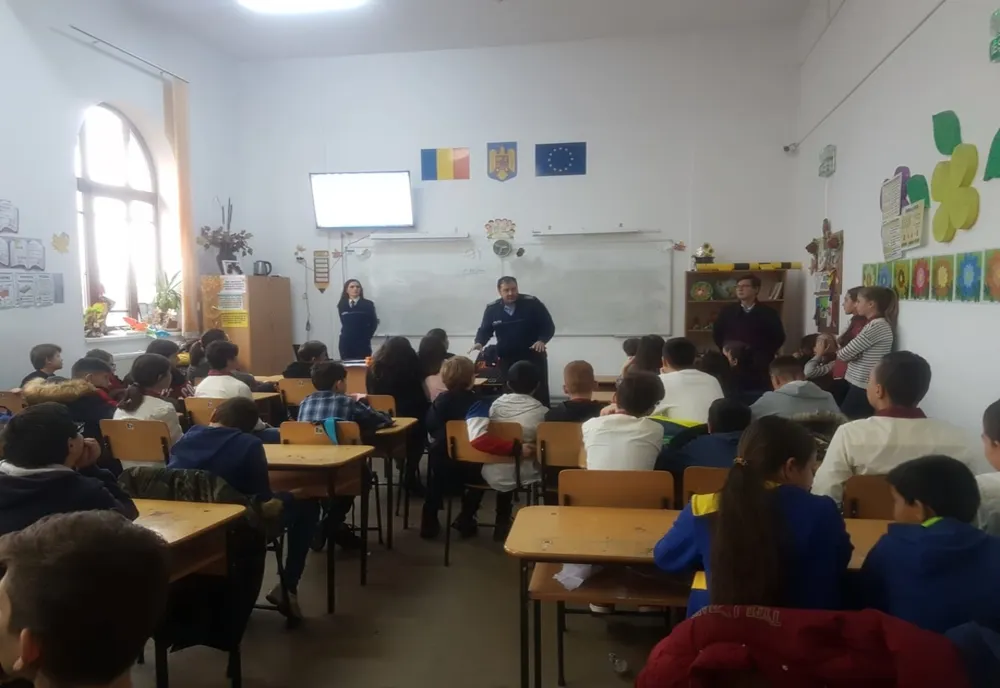 Elevii de la două școli din Bârlad au avut „musafiri de seamă”
