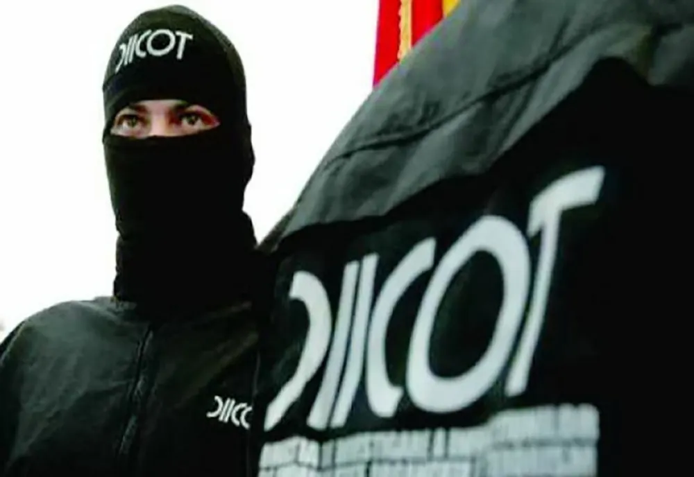 Percheziții DIICOT în Vaslui, la Universitatea „Spiru Haret”. Acuzații de fraudă și corupție.