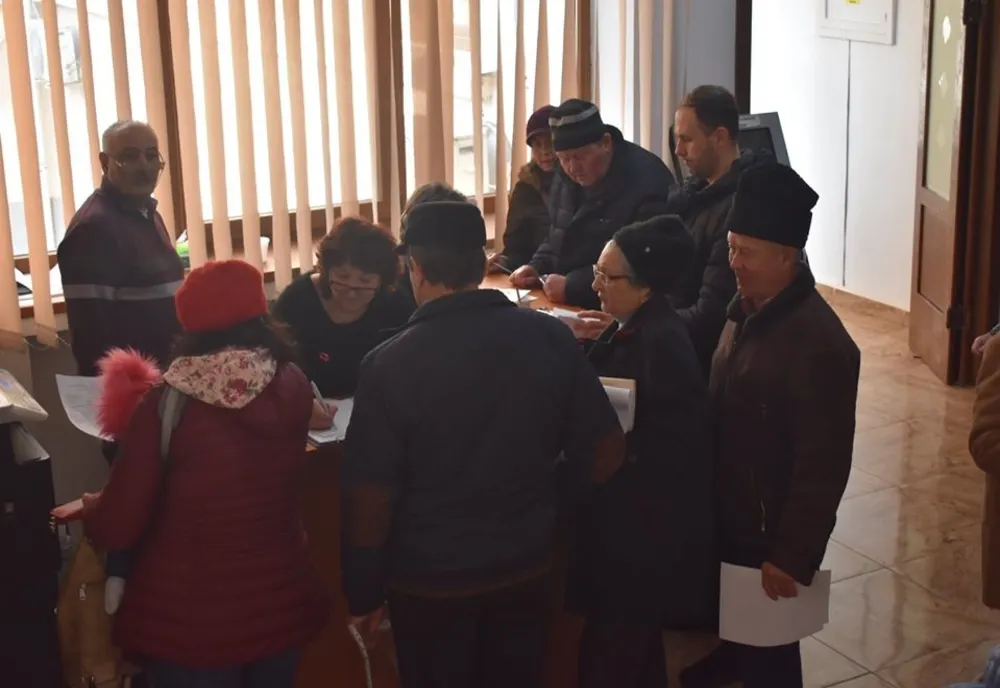 Bârlădenii își varsă nemulțumirile pe rețele de socializare, administrația ignoră și comunică orarul de funcționare!