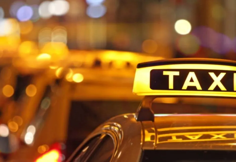 Primăria Bârlad va acorda încă 21 de autorizații pentru TAXI