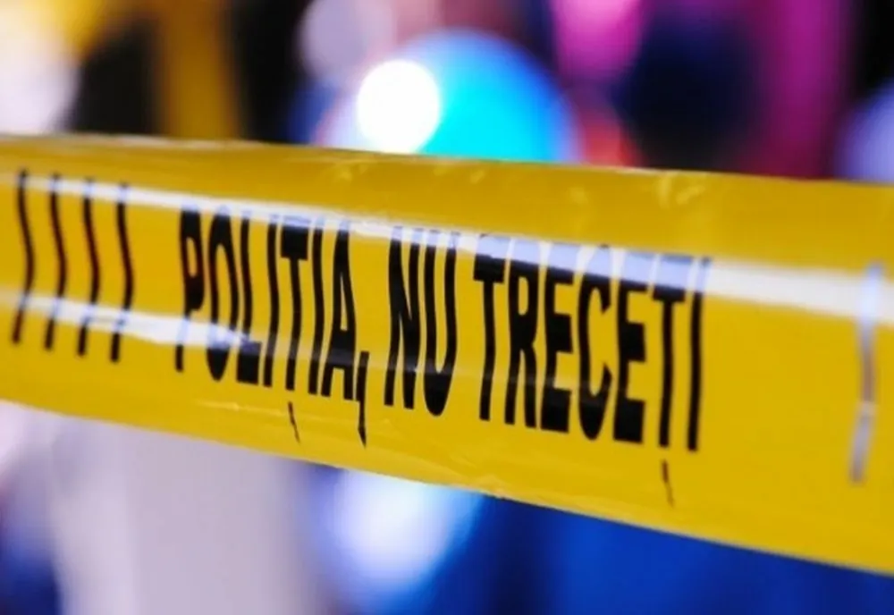 Descoperire macabră în Vaslui! Un bărbat de 70 de ani, găsit înjunghiat în propria casă