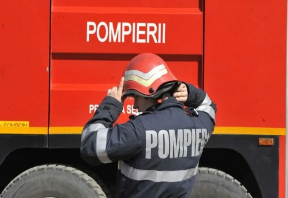 Incendiu izbucnit în curtea unei case din zona Morii