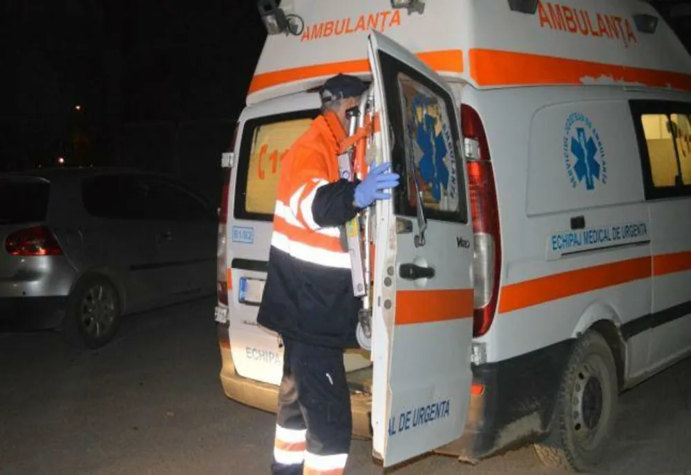 Bătaie la Brădești între două familii. Un bărbat a ajuns la spital
