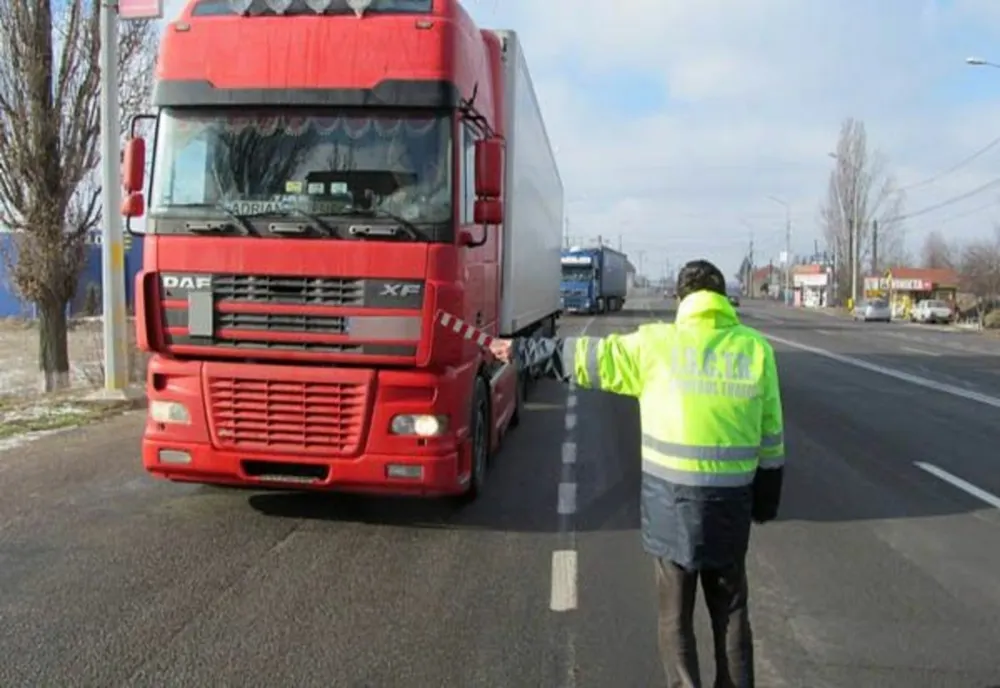 Peste 140 de amenzi date în cadrul acțiunii Truck&Bus