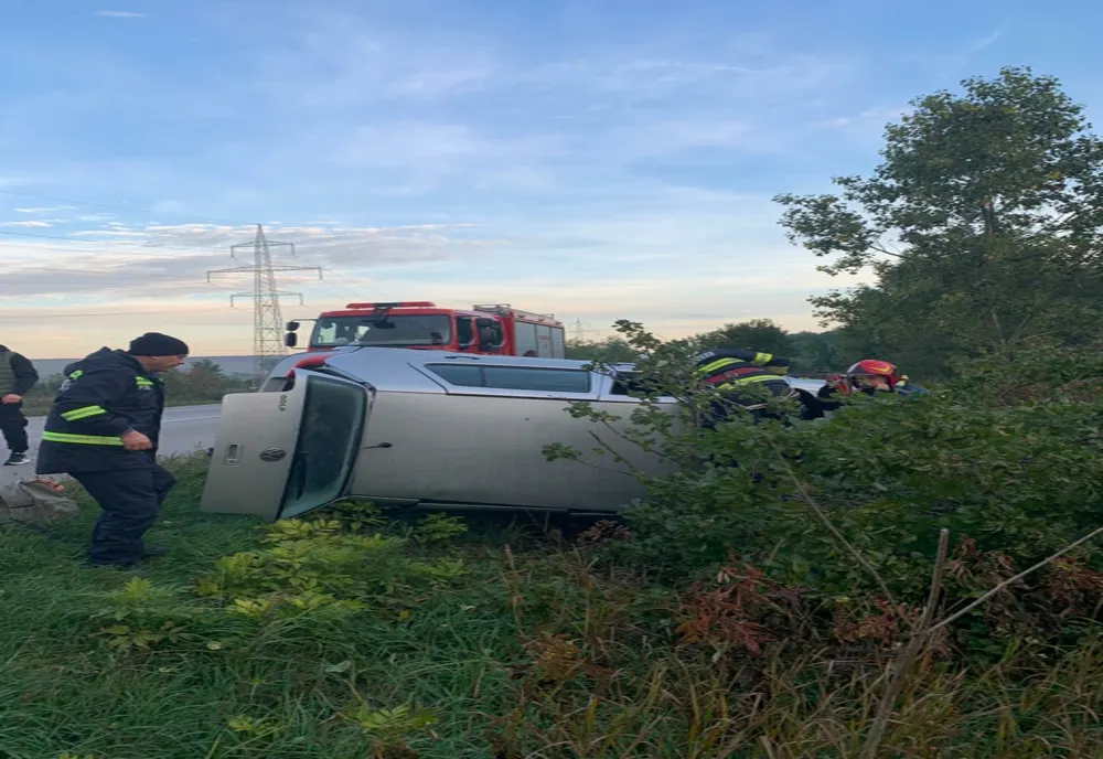 Accident pe un drum din Vaslui! O femeie a ajuns la spital