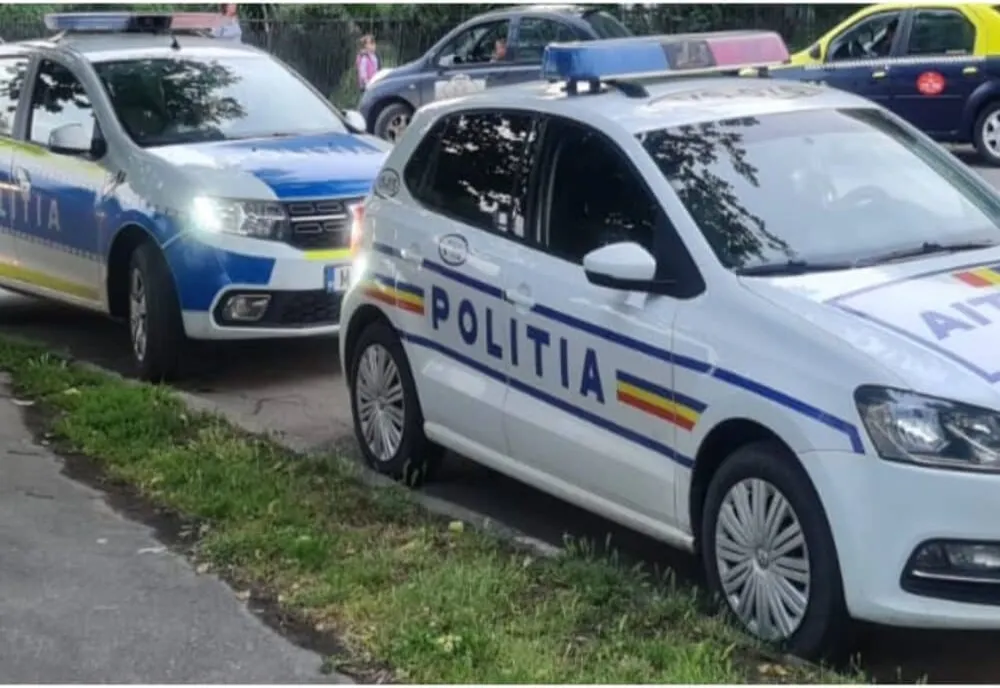 Doi tineri din Vaslui, răniți în urma unui accident rutier produs pe o stradă din Roman