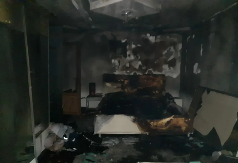 Apartament incendiat în Bârlad. 10 persoane, evacuate