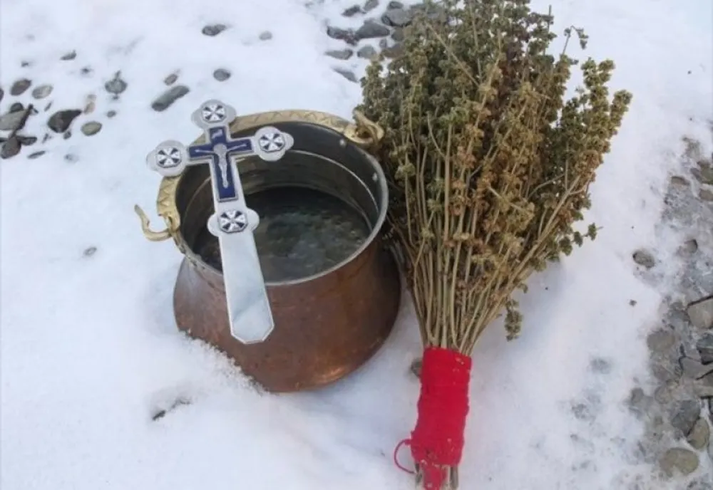 Rețetă de borș de pește pentru ziua de Bobotează. Obiceiuri și tradiții pe care românii le respectă în această zi