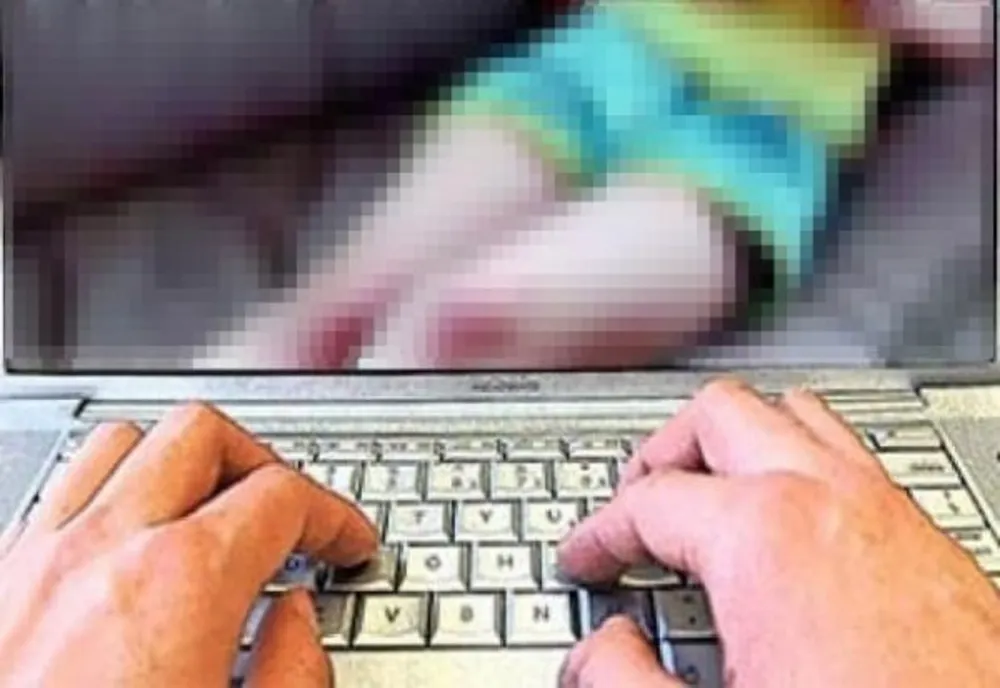 Reținut pentru viol și pornografie infantilă. Victima avea 12 ani!