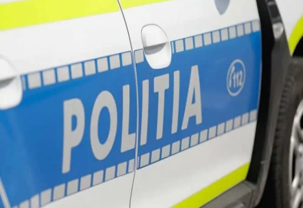 Tânăr reținut după ce a omorât câinele bunicului său și a rănit un cal cu cuțitul