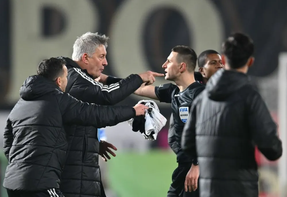 Ce pedeapsă riscă Cristiano Bergodi în urma scandalului cu jucătorii de la CFR Cluj