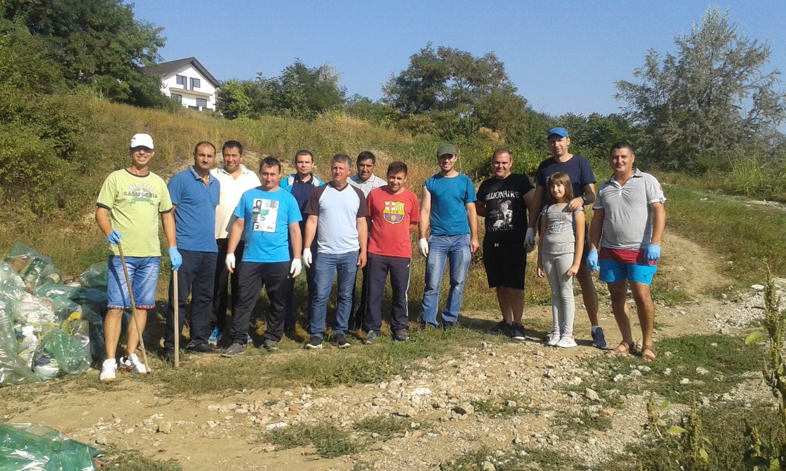 41795516_2130120360569875_7832243008832536576_n