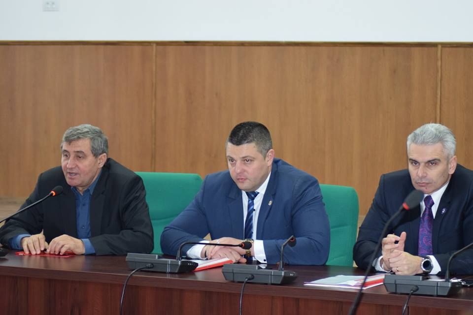 colegiu prefectural (3)