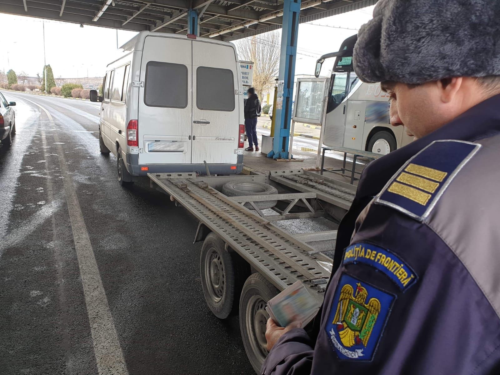 Șoferi necorespunzători depistați la controlul de frontieră