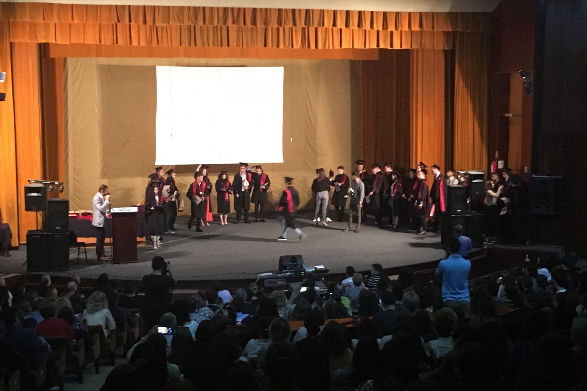 61841914_364962081035860_8435654865601953792_n