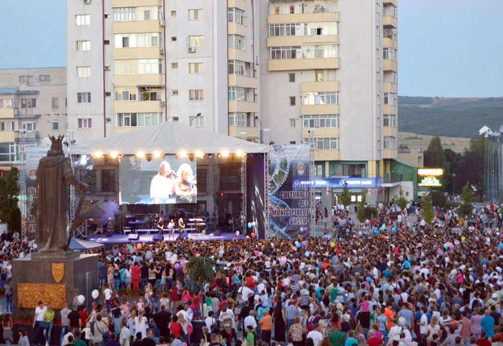 La Vaslui, Ziua Națională va fi marcată printr-un spectacol folcloric